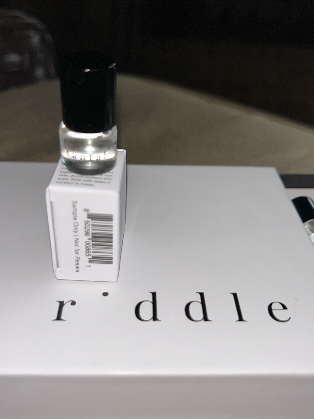 Riddle Santal perfume Oil with Pheromone sample 1 mil roller ball